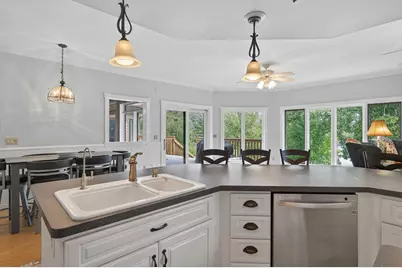 6090 Babcock Trail, Inver Grove Heights, MN 55077 - Photo 10