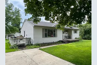 705 S 12th Street, Olivia, MN 56277 - Photo 2