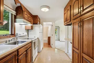 413 Sunnyvale Ln, Minnetonka, MN 55305 - Photo 12