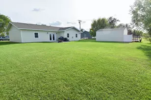 109 E 5th St, Argyle, MN 56713 - Photo 42
