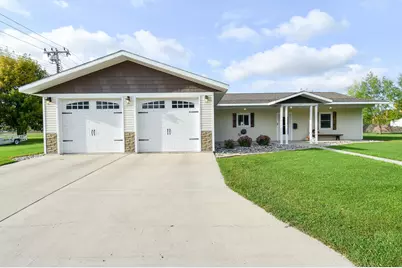 109 E 5th Street, Argyle, MN 56713 - Photo 1