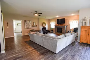 109 E 5th St, Argyle, MN 56713 - Photo 12