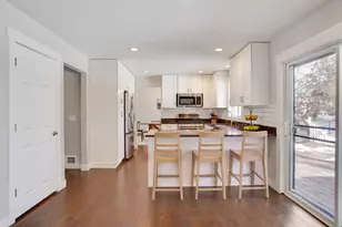 9145 Belvedere Dr, Eden Prairie, MN 55347 - Photo 12