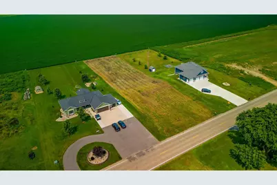 704 West Street N, Janesville, MN 56048 - Photo 1