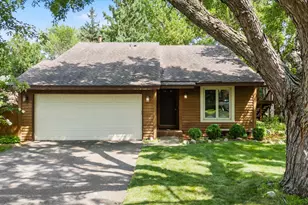 5554 Knoll Dr, Shoreview, MN 55126 - Photo 1