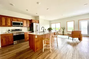 715 Lake Shore Dr NE, Bemidji, MN 56601 - Photo 2