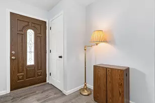 6678 166th St W, Lakeville, MN 55068 - Photo 2