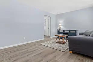 6678 166th St W, Lakeville, MN 55068 - Photo 4