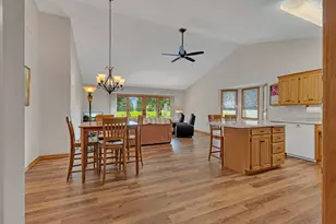 308 Park Ave S, Saint Cloud, MN 56301 - Photo 8