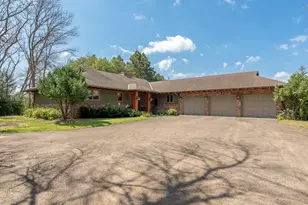 18234 E Sioux Vista Dr, Jordan, MN 55352 - Photo 1