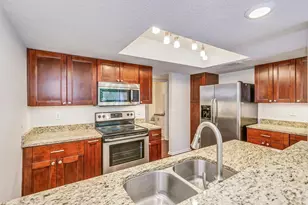 6105 Lincoln Dr, Edina, MN 55436 - Photo 2