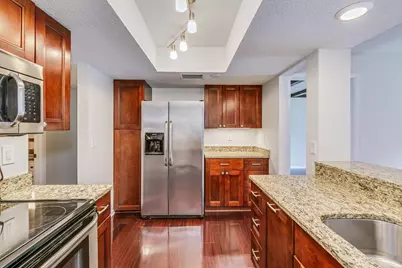 6105 Lincoln Drive #231, Edina, MN 55436 - Photo 4