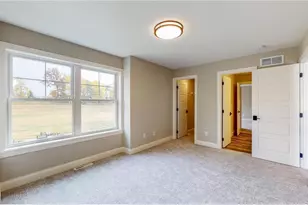 4044 Merriam Rd, Minnetonka, MN 55305 - Photo 12