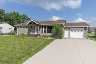 119 10th Ave SE, Elbow Lake, MN 56531 - Photo 1