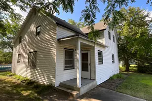 37 1st Ave SE, Saint Joseph, MN 56374 - Photo 1