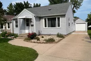 1018 McMillan St, Worthington, MN 56187 - Photo 1