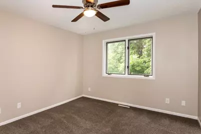 819 Dorland Road S, Maplewood, MN 55119 - Photo 16