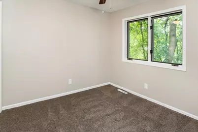 819 Dorland Road S, Maplewood, MN 55119 - Photo 12