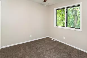 819 Dorland Rd S, Maplewood, MN 55119 - Photo 12