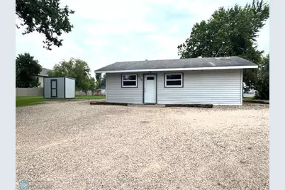 420 E Adams Avenue, Mahnomen, MN 56557 - Photo 1