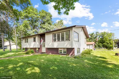 425 W 2nd Street, Rush City, MN 55069 - Photo 1