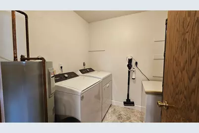 1210 Long Avenue #202, Detroit Lakes, MN 56501 - Photo 18