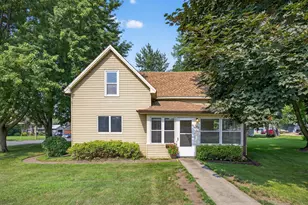 140 5th St SW, Plainview, MN 55964 - Photo 1