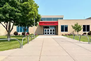 5200 Mustang Dr, Woodbury, MN 55129 - Photo 40