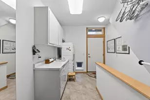 555 Montcalm Pl, Saint Paul, MN 55116 - Photo 32