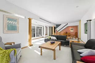 555 Montcalm Pl, Saint Paul, MN 55116 - Photo 10