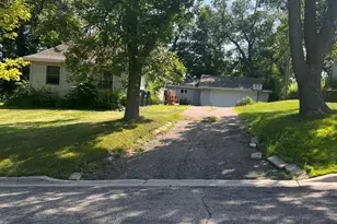 109 Whitman Street S, Lake Benton, MN 56149 - Photo 2