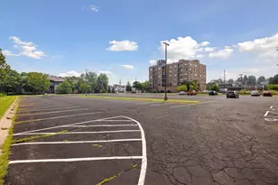 750 Summit Ave, Saint Paul, MN 55105 - Photo 10