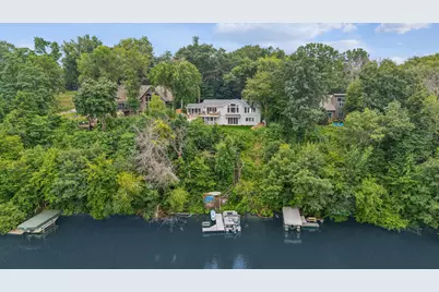 621 Mallalieu Drive, Hudson, WI 54016 - Photo 2