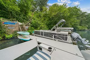 621 Mallalieu Dr, Hudson, WI 54016 - Photo 44