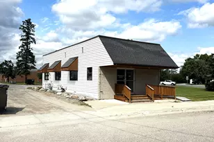 108 1st St NE, Baudette, MN 56623 - Photo 1