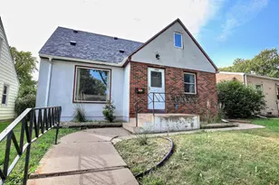 1964 4th St E, Saint Paul, MN 55119 - Photo 2