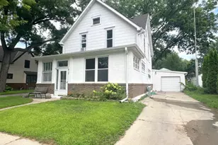 615 3rd St SE, Willmar, MN 56201 - Photo 2