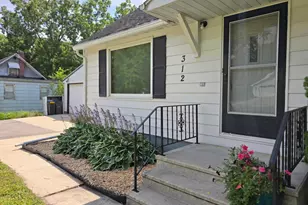 312 21st St SW, Rochester, MN 55902 - Photo 1