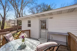 1812 Oakview Ln N, Plymouth, MN 55441 - Photo 38