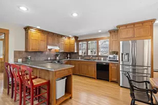 1812 Oakview Ln N, Plymouth, MN 55441 - Photo 8