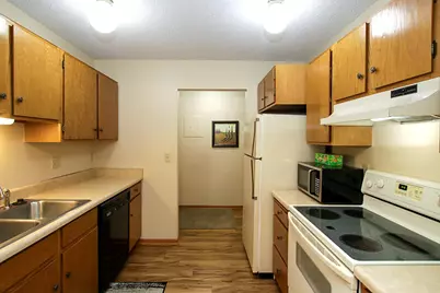 250 Freemont Avenue SE #113, Hutchinson, MN 55350 - Photo 6