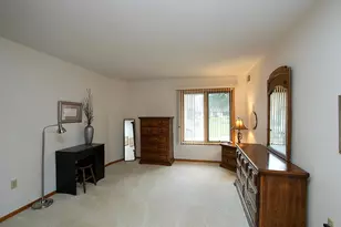 250 Freemont Ave SE, Hutchinson, MN 55350 - Photo 10