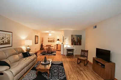 250 Freemont Avenue SE #113, Hutchinson, MN 55350 - Photo 4