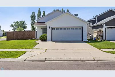 5120 8th Avenue S, Fargo,  58103 - Photo 1