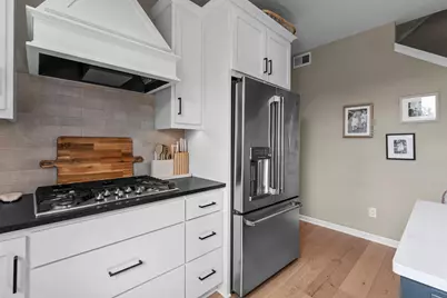 5062 Boulder Lane, Chaska, MN 55318 - Photo 24