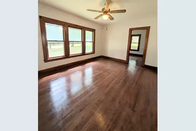 714 Main Street, Emmons, MN 56029 - Photo 4