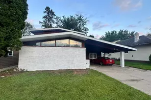 618 3rd St SW, Wadena, MN 56482 - Photo 1