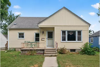 109 S Elm Street, Chaska, MN 55318 - Photo 1