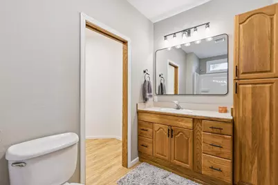 616 Brown Street SW, Hutchinson, MN 55350 - Photo 14