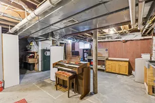 616 Brown St SW, Hutchinson, MN 55350 - Photo 30